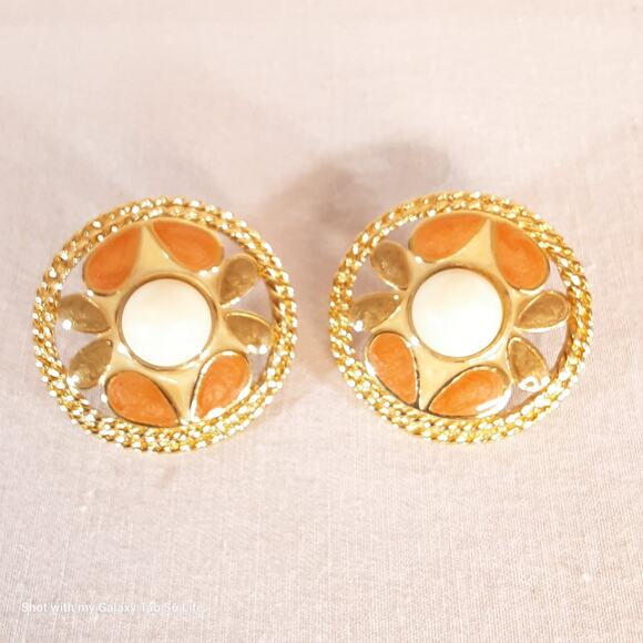 Spike Dome Stud Earrings Gold Tone Post Back - Picture 5 of 10